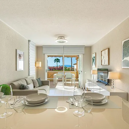 Oasi La Caleta Appartement *