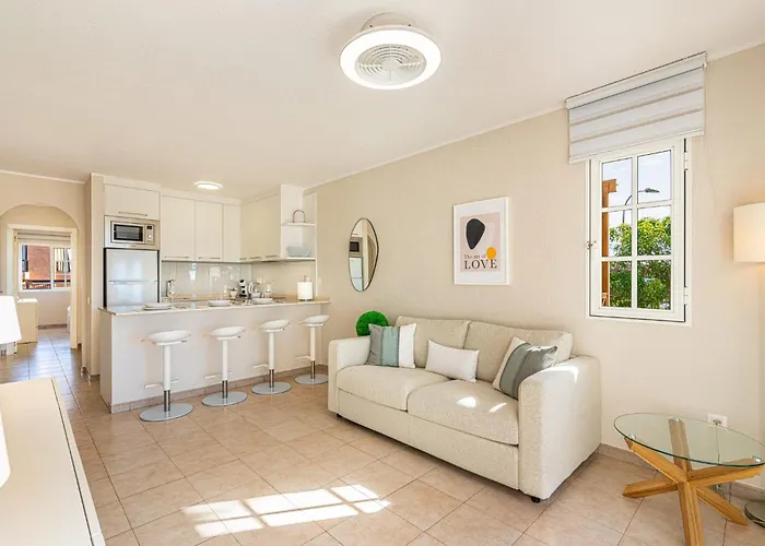 Oasi La Caleta * Адехе