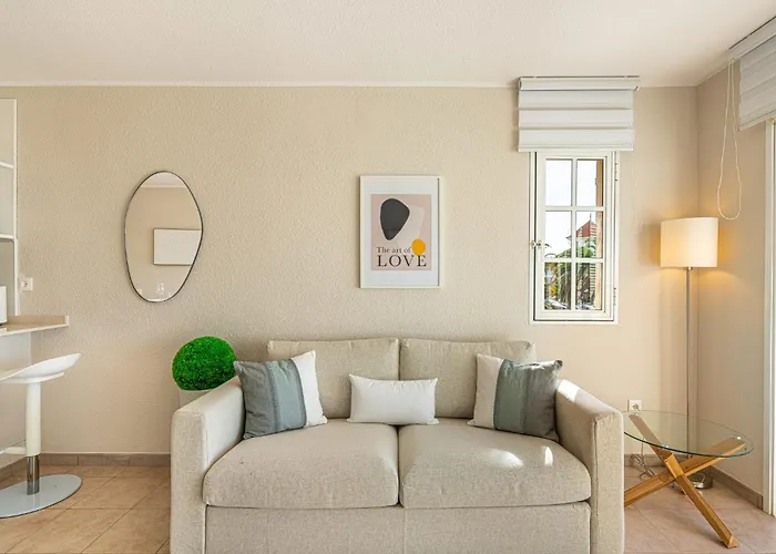 Oasi La Caleta Apartman *